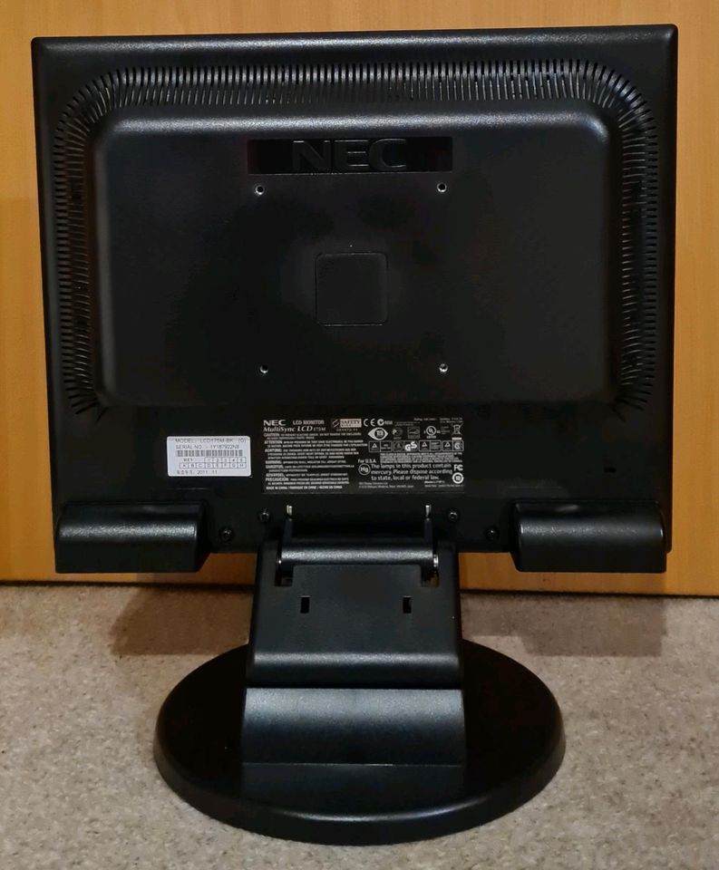 NEC LCD Monitor 17" in Hainburg