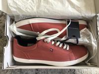 Neue Tommy Hilfiger Sneaker in Gr.42 Duisburg - Hamborn Vorschau