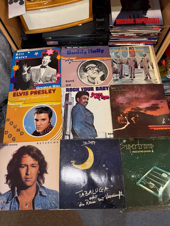 100x LPs Schallplatten Sammlung Rock & Pop Elvis Beatles Genesis in Bremen