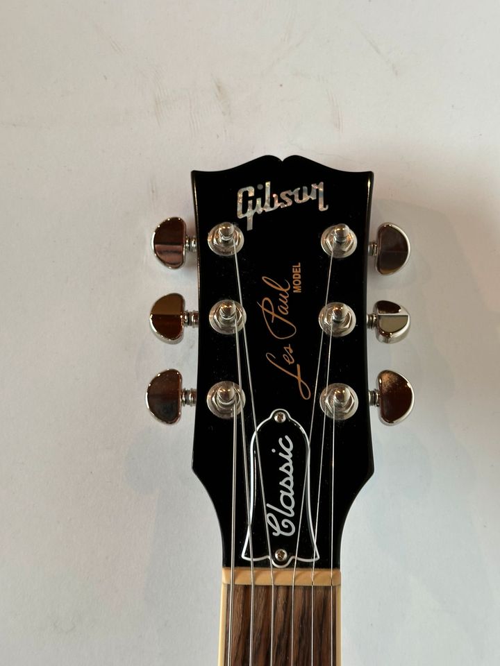 Gibson Les Paul Classic Translucent Cherry in Hagen