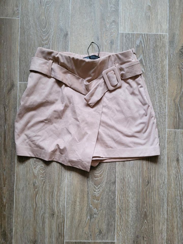 ZARA HOSENROCK S ROSÈ NEU in Querfurt