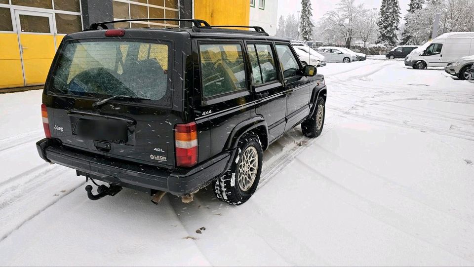 Jeep Cherokee 4.0i XJ in Gilching