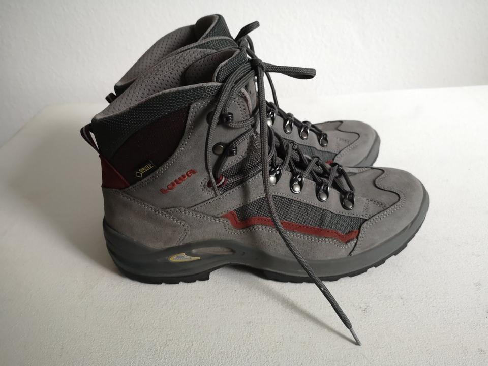 Damen Wander Schuhe Boots LOWA TYRO GTX Gr 42 5 grau Leder in Nordrhein Westfalen Erkrath kleinanzeigen
