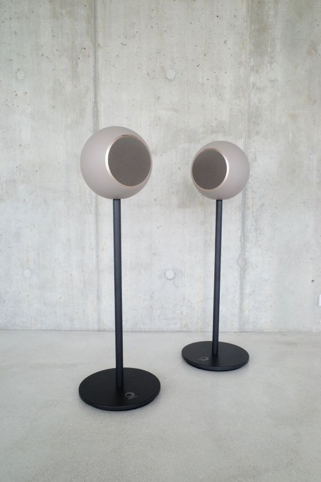 Elipson Elipson Planet L speakers (2 pairs), mit oder ohne Ständ in Berlin