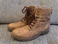 Stiefel Stiefeletten gefüttert Gr. 39 Jane Klain Baden-Württemberg - Crailsheim Vorschau