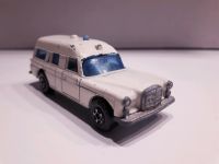 No.3 Matchbox Superfast - Mercedes Benz "Binz" Ambulance Nürnberg (Mittelfr) - Nordstadt Vorschau