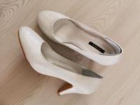 Pumps weiß/silber/glitzer, Größe 39 Bayern - Arzberg Vorschau
