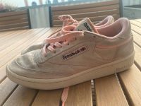 Reebok Sneaker rosa Wildleder Turnschuhe Wildledersneaker Hamburg-Nord - Hamburg Langenhorn Vorschau