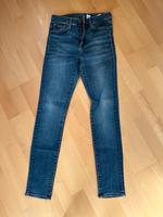 Damen Basic Jeans H&M Gr.29/32 Bayern - Schöllkrippen Vorschau