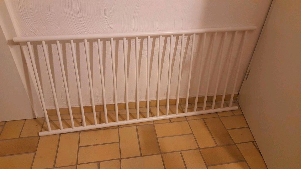 Babybett Kinderbett Gitterbett 70x140 in Aachen