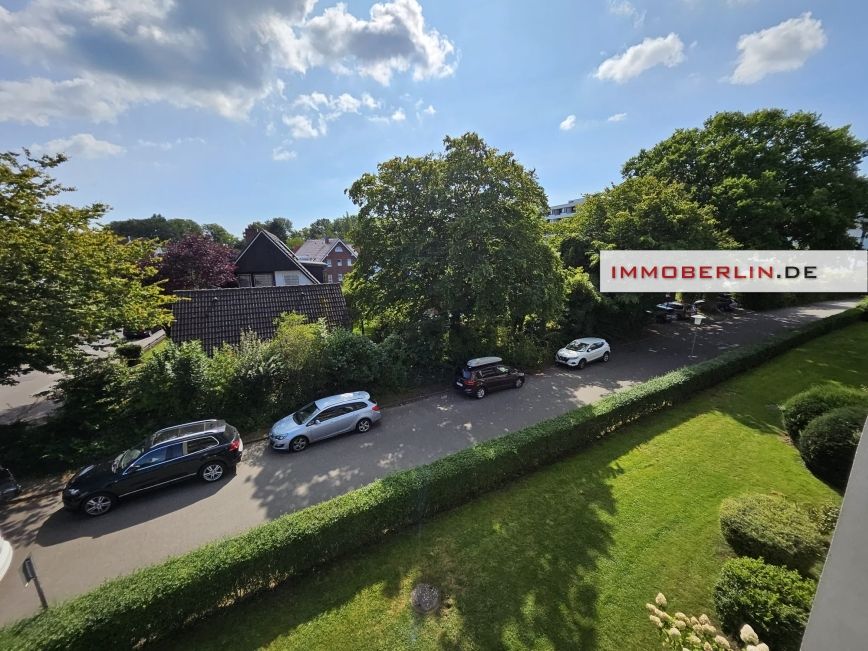 IMMOBERLIN.DE - Zwischen Wald + Ostsee! Angenehme Wohnung mit Loggia in Strandnähe in Kellenhusen