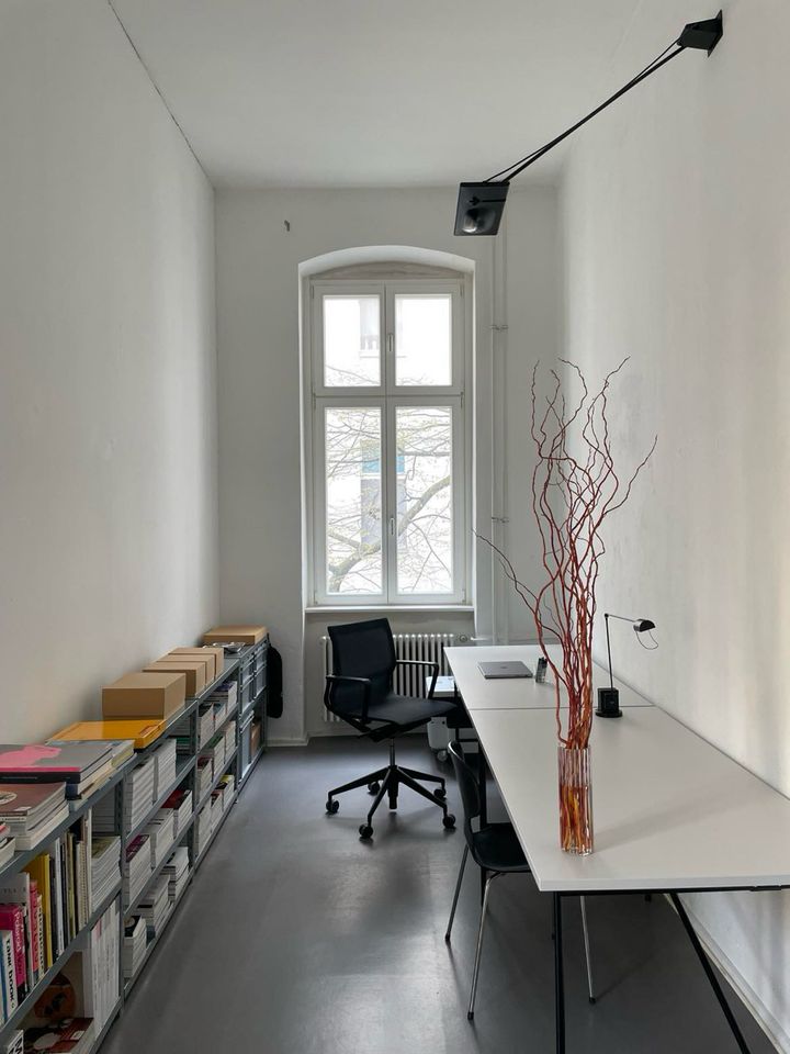 Büroraum mit 2 Arbeitsplätzen in Berlin