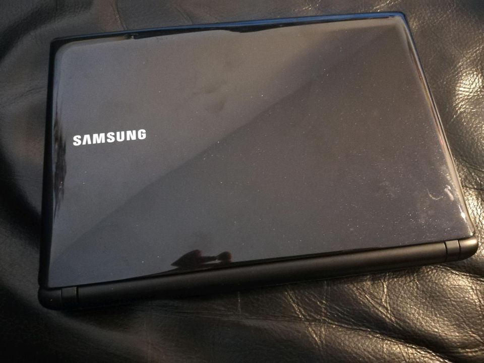 Netbook Samsung NC10 plus - 10.1 Zoll - Kamera - Bluetooth - Win7 in Heimsheim