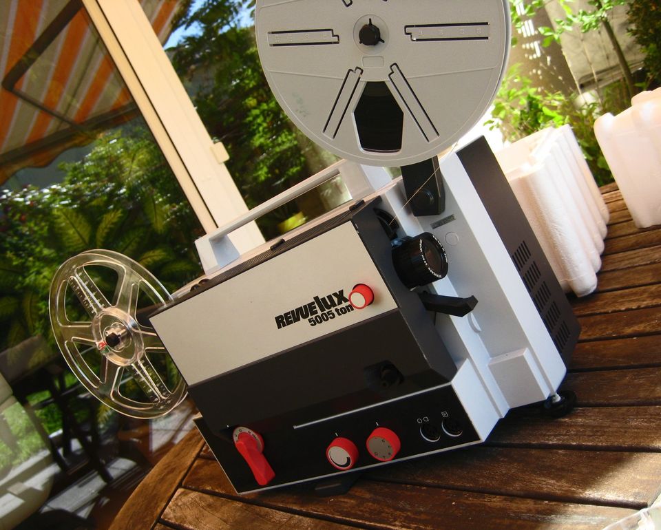 Eumig Revue lux 5005 Super 8 Filmprojektor in Gießen