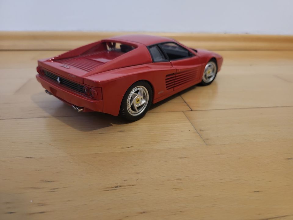 Ferrari Testarossa Modellauto , 1:18, rot, Matell 1998 in Witten