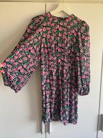 Kleid Minikleid Mini floral blumig Zara Gr. M Sachsen-Anhalt - Magdeburg Vorschau