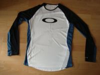 Oakley Shirt Funktionsshirt mit Zip-Tasche Größe Large: top! Niedersachsen - Garbsen Vorschau