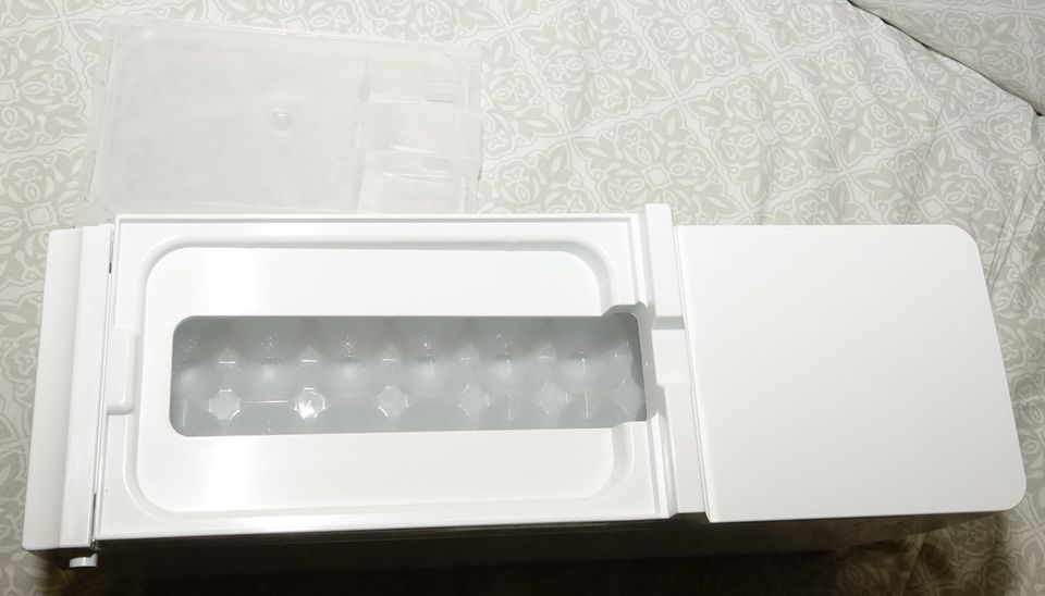 Liebherr EasyTwist-Ice Eiswürfelbereiter. Neu, unbenutzt. in Niedersachsen  - Alfeld (Leine) | Kühlschrank & Gefrierschrank gebraucht kaufen | eBay  Kleinanzeigen ist jetzt Kleinanzeigen