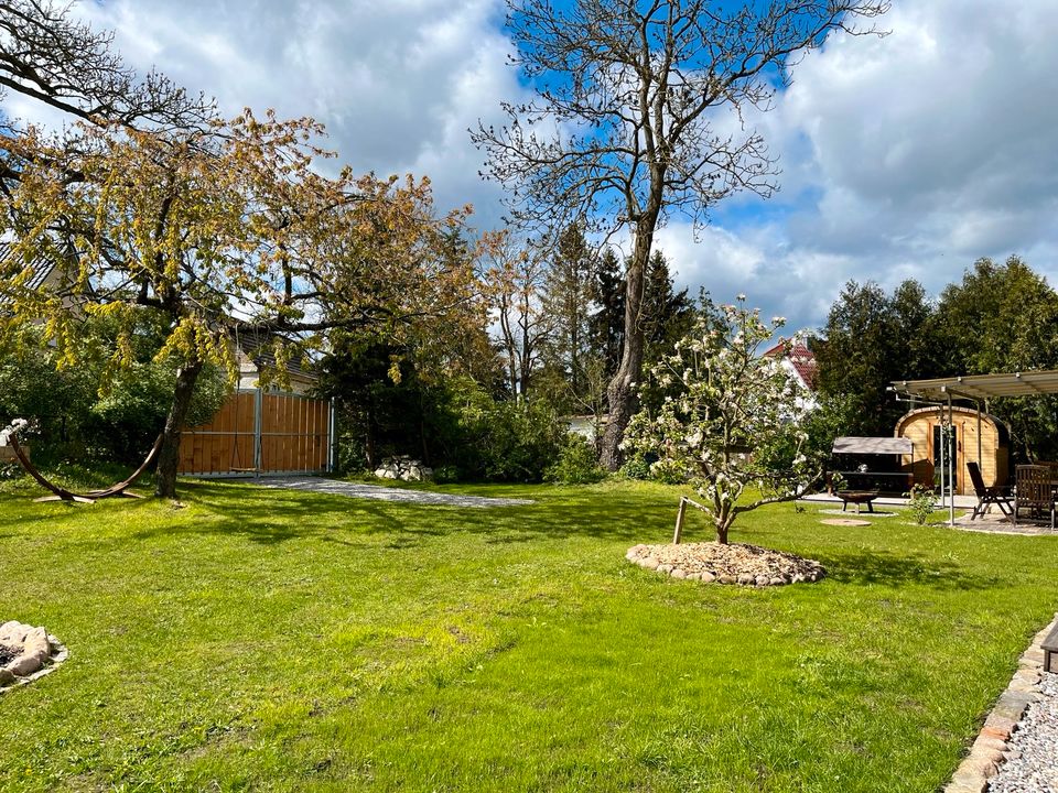 Wochenendhaus Ferienhaus zw. den Seen Fasssauna Baugrundstück in Jabel