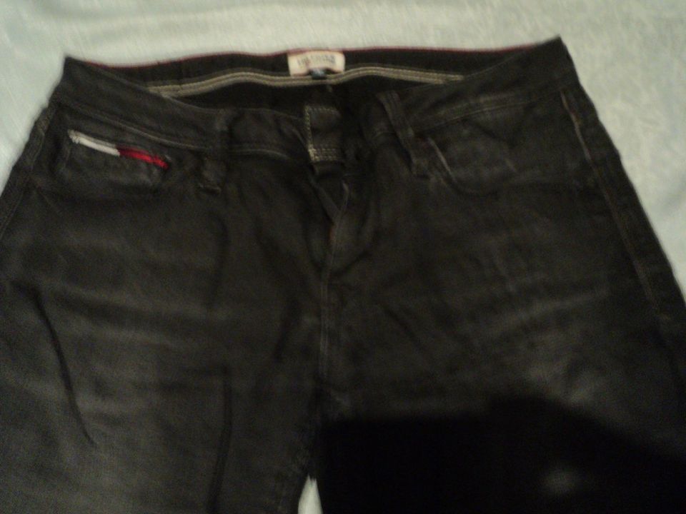 2 Jeans Gr.29/32 in Weitersborn