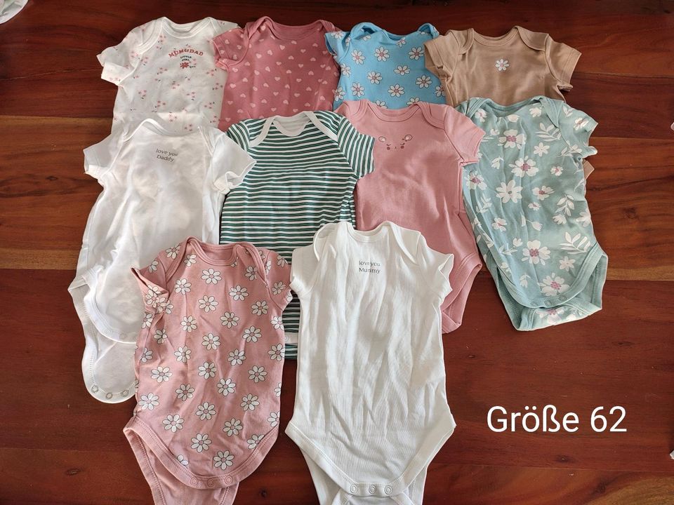 Babykleidung Mädchen Größe 62/68 in Ergoldsbach