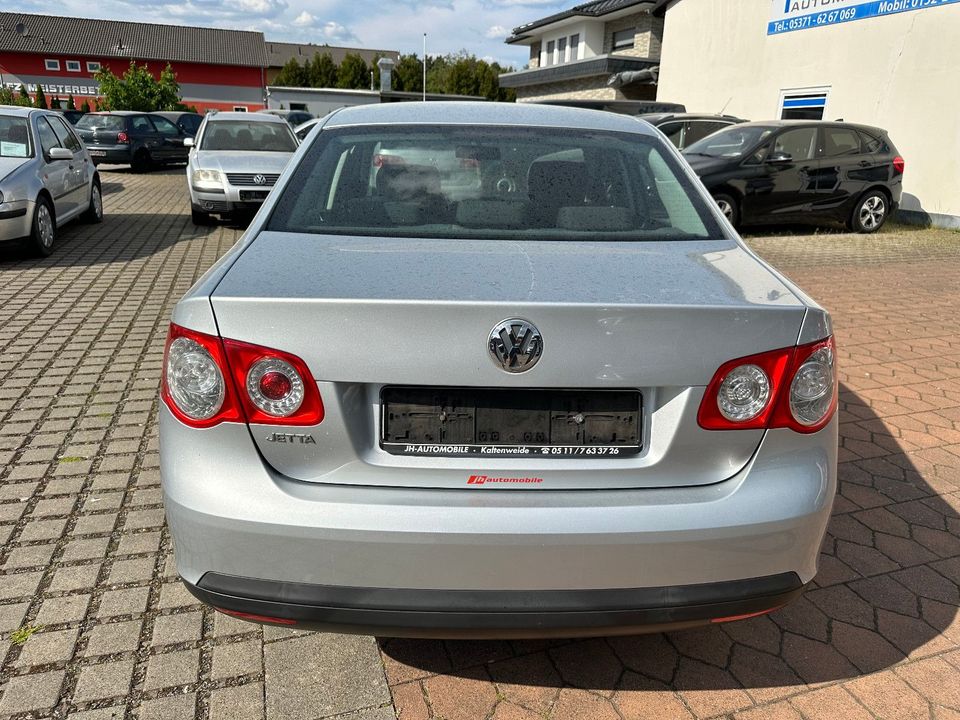 Volkswagen Jetta V 1.6 Trendline / KLIMA in Gifhorn