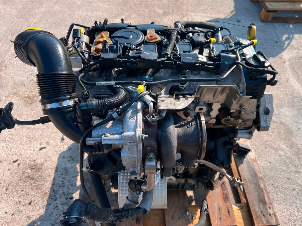 MOTOR CZP 2.0 TFSi  57.395KM AUDI A3 VW TIGUAN KOMPLETTE MOTOR in München