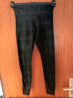 Hollister Leggins Gr. S schwarz m. kl. Punkte Niedersachsen - Seesen Vorschau