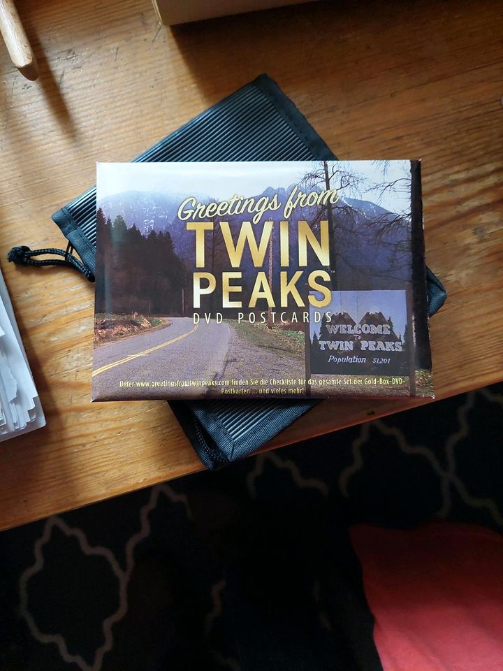 SUCHE Twin Peaks DVD Gold Box inklusive Postkarten in Kiel