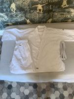 Tekwando Anzug mit weiße Gürtel für Anfänger Größe 160 Duisburg - Meiderich/Beeck Vorschau