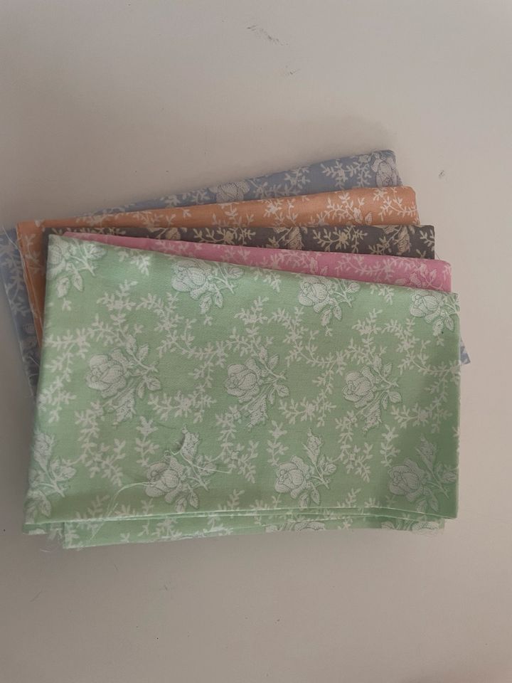 Stoffpaket Patchwork Quilt Blumen Baumwolle in Hagenbach