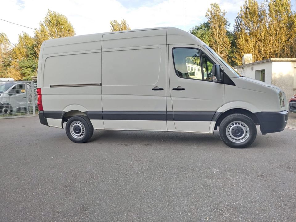 Volkswagen Crafter 2,5 Tdi  Hoch+Lang in Essen