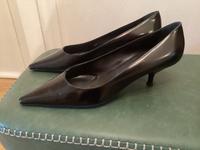 Prada Schuhe Gr 41 schwarz spitz Pumps Neu Vintage Düsseldorf - Flingern Nord Vorschau