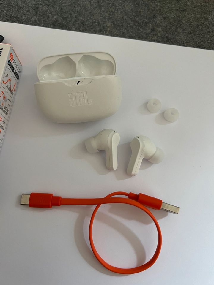 JBL Vibe Beam Kopfhörer Bluetooth in Krefeld