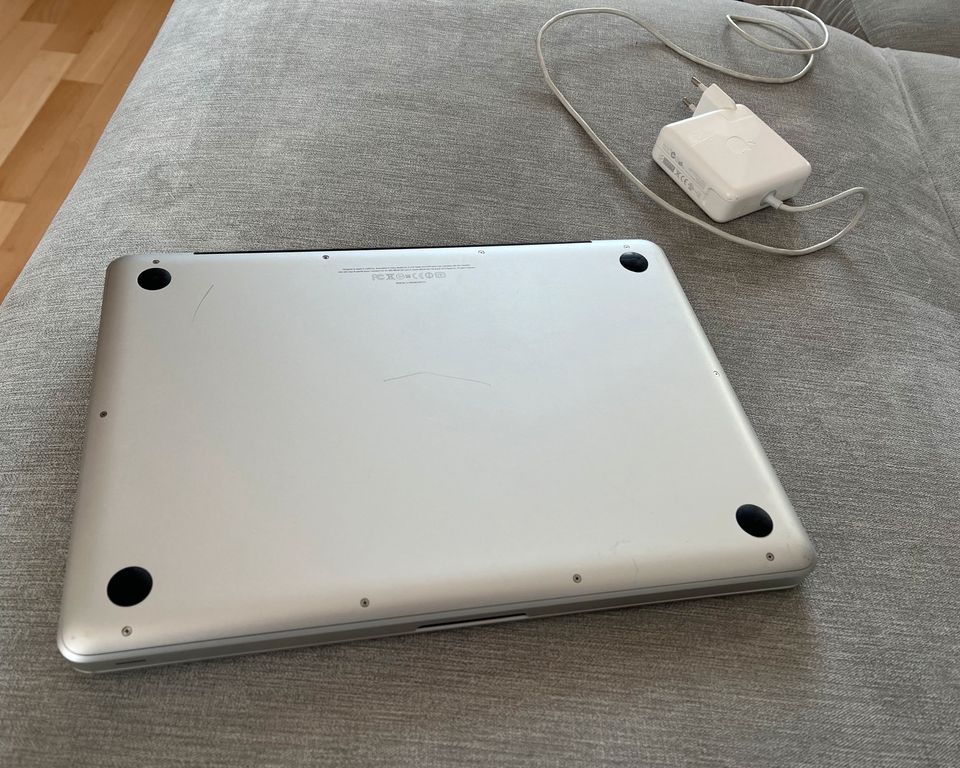 Apple MacBook Pro 13,3 Zoll - voll funktionsfähig in Dresden