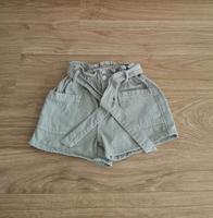 Shorts von Zara Gr. 116 Paperbag Hose, kurze Hose khaki olivgrün Baden-Württemberg - Reutlingen Vorschau