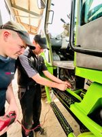 Mechaniker 20€/Stunde Mechatroniker, Servicetechniker, LKW Fahrer Bayern - Perlesreut Vorschau