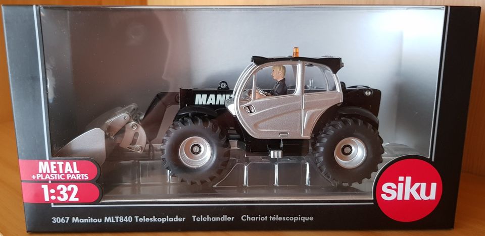 SIKU Farmer 3067 Manitu MLT 840 blackline Sondermodell in Syke