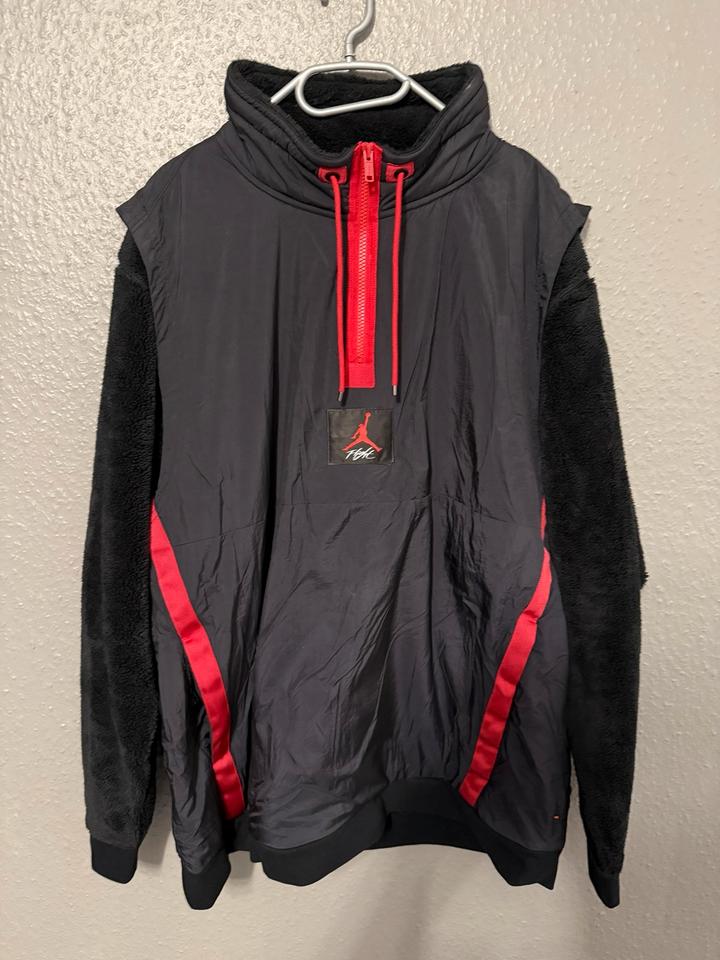 Original Jordan Pullover Sweat Jacke L Gr. XL Schwarz Rot Nike in Helmstedt