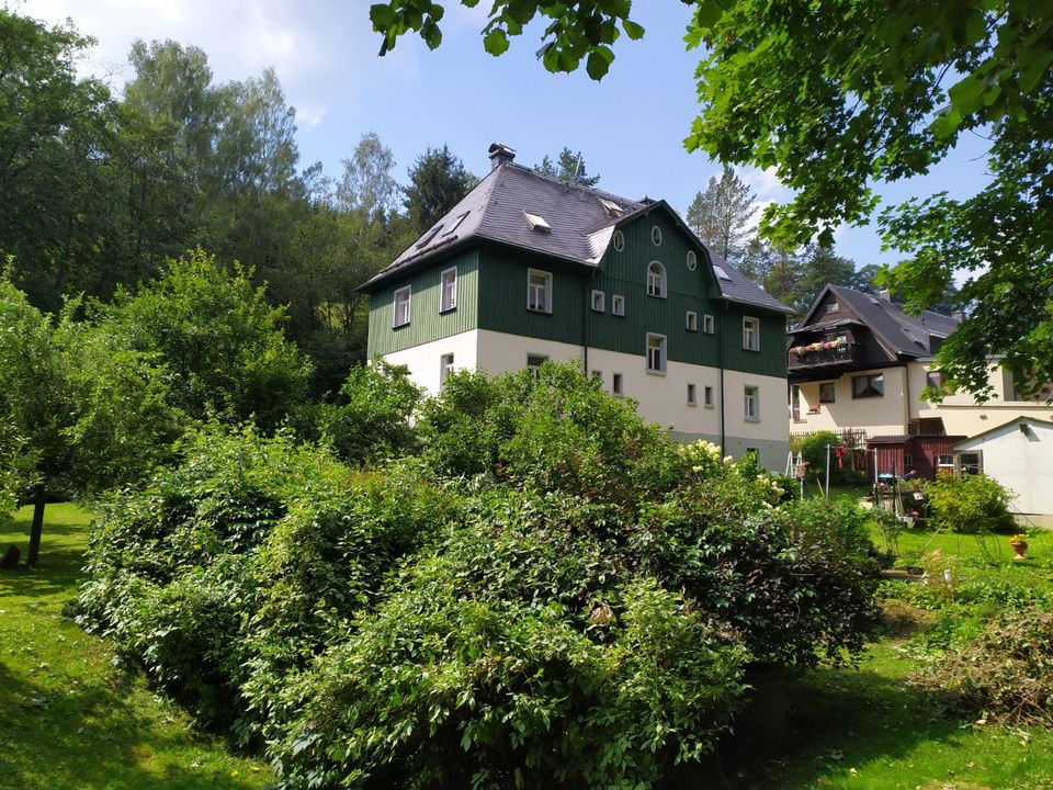 Schöne 2-Zimmer-Wohnung im ehem. Gemeindehaus - 09544 Neuhausen in Neuhausen