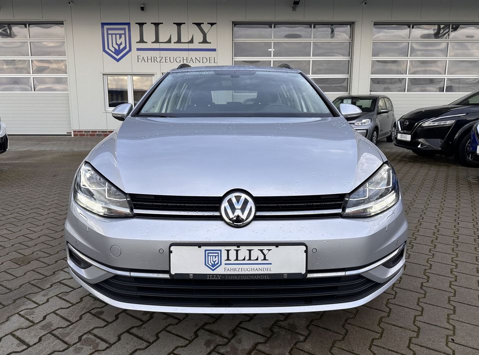 Volkswagen Golf 2.0 TDI*ACC*Navi*PDC*SHZ* in Hatten