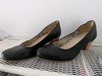 Schwarze Pumps in Größe 40 Niedersachsen - Ostercappeln Vorschau