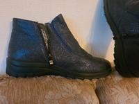 Stiefeletten Caprice  Grösse  40  dunkel Lackoptik Bayern - Wallerfing Vorschau