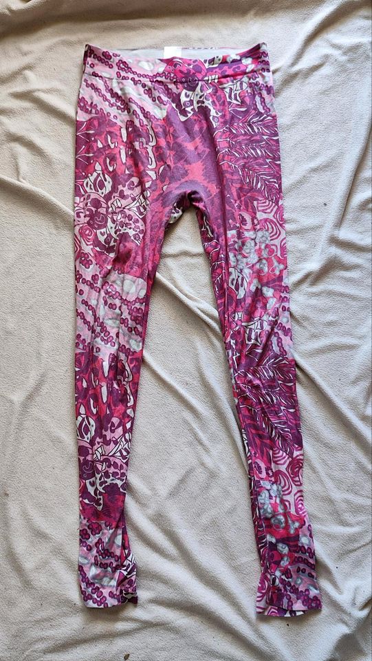 Leggings M pink/rosa/lila/weiß Thermo hose Blume Freizeit Fitness in Schwedt (Oder)