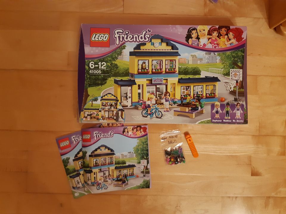 Lego Friends Heartlake Schule # 41005 in Schrozberg