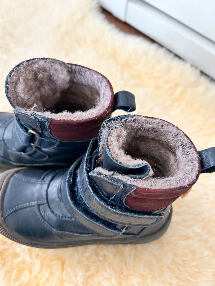 Bisgaard gefütterte Winterstiefel blau Größe 25 in Berlin