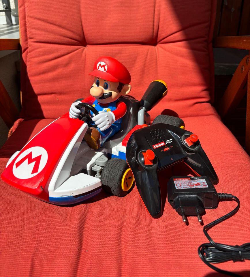 Ferngesteuertes Carrera Kart Mario in Berlin