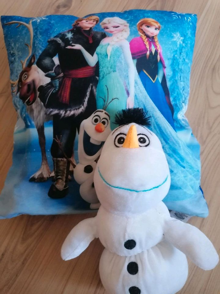 Frozen Kissen und Plüschfigur Olaf in Weida
