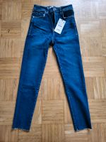Zara Jeans mit Etikett Gr.38 Nordrhein-Westfalen - Langenfeld Vorschau