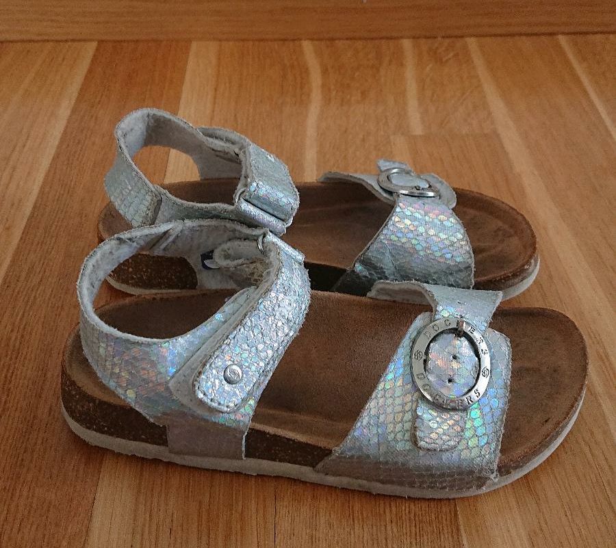 Dockers Sandalen mit Fußbett Mädchen *Größe 33* *Silber* in Dresden